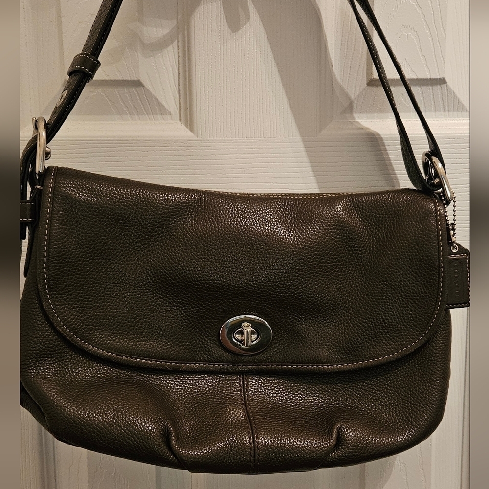 Vintage Coach Legacy Dark Brown Pebble Leather Women Shoulder Bag & Crossbody